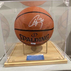 Stephen Curry signed basketball. w/COA. Display