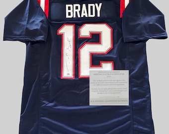 Tom Brady signed Jersey. Authenticated.