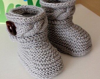 Knitting Pattern (pdf file) Stylish Baby Boots ( sizes 0-6/6-12 months)