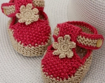 Knitting Pattern (PDF file) T-strap Baby Booties (0-6/6-12 months)