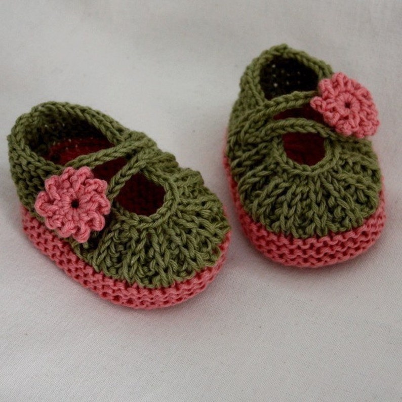 Knitting Pattern PDF file Daisy Baby Booties 0-6/6-12 months image 5