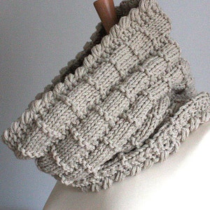 Knitting Pattern (PDF file- not finished item) Basket Cowl - Unisex (Bulky yarn)