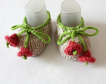 Knitting Pattern (PDF file) Small Bells Baby Shoes ( sizes 0-6/6-12 months)