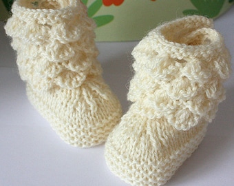 Knitting Pattern (PDF file) Sea Shells Baby Boots (sizes 0-6/6-12 months)