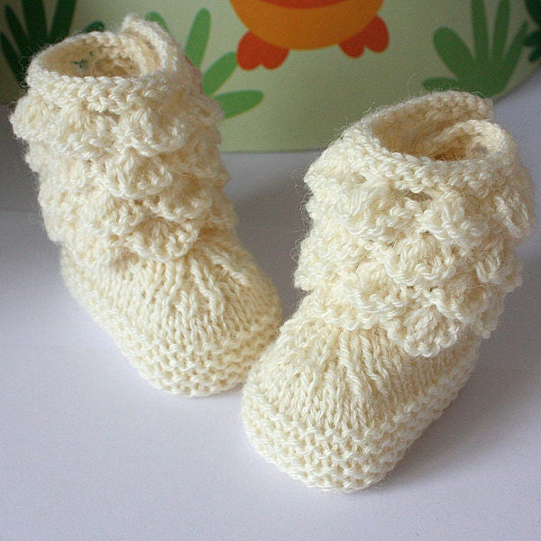 Knitting Pattern (PDF file) Sea Shells Baby Boots (sizes 0-6/6-12 months)