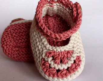 Knitting Pattern (PDFfile) Vintage Baby Shoes (0-6/6-12 months)