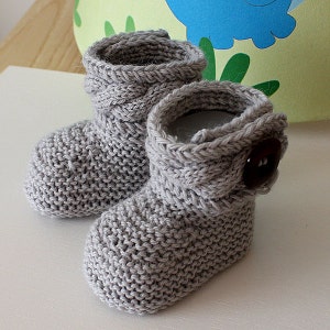 Knitting Pattern pdf file Stylish Baby Boots sizes 0-6/6-12 months image 2