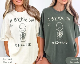 Aangepast bruids-T-shirt: 'A Bride in a Tini Bit'-vrijgezellenfeest