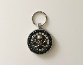mosaic keychain, micro mosaic, skull, jolly roger, pirate, Camilla Klein, keyring, biker