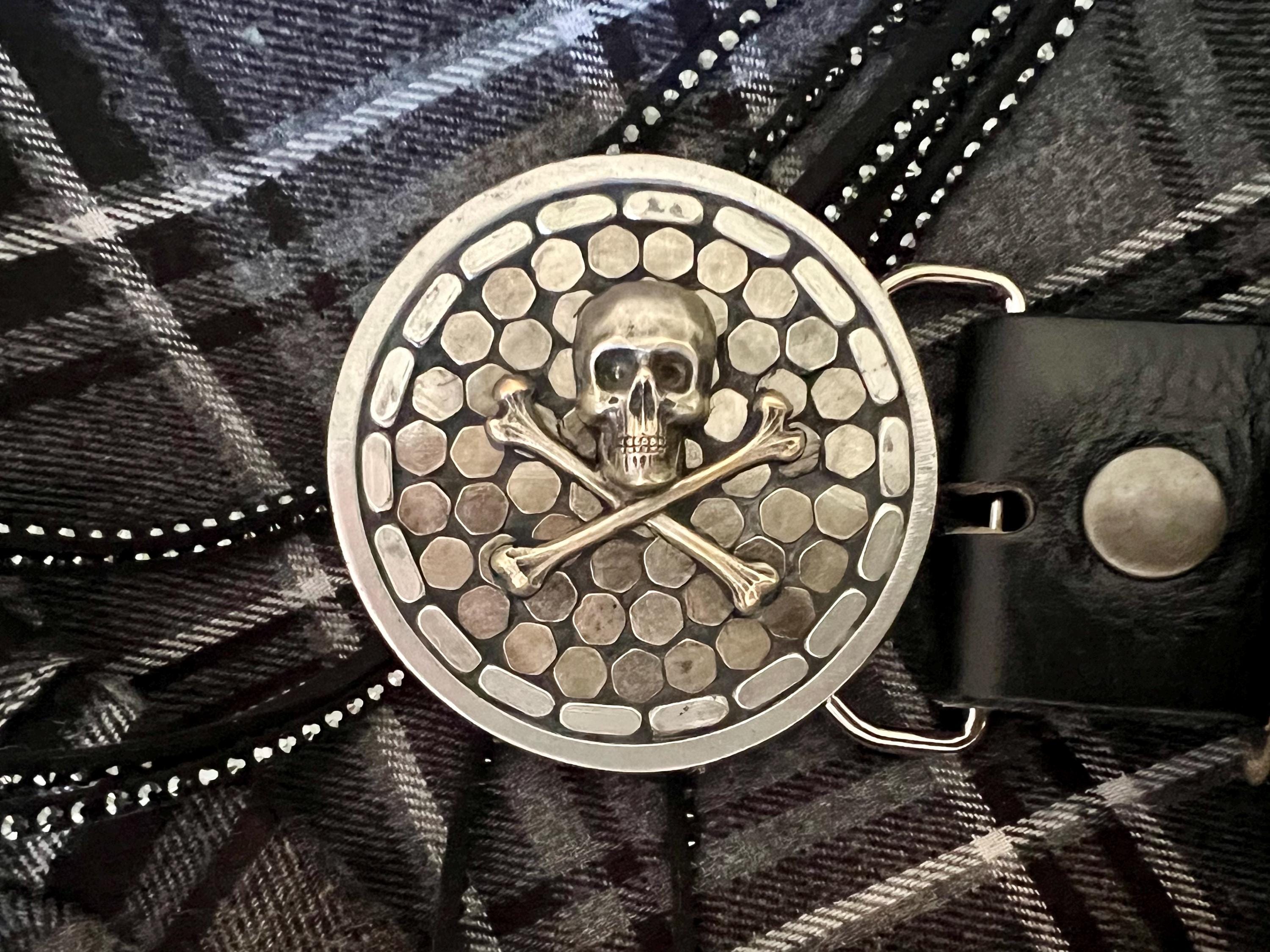 Just Reality Mosaic Skull Belt Buckle Handmade Skull & Crossbones Mosaic Belt Buckle With Leather  main image 2
