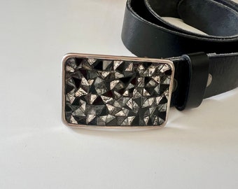 Geometrisches Mosaik, Gürtelschnalle, Unisex, Ledergürtel, Laubsäge, Glasmalerei, Camilla Klein, Schwarz, Silber, Muster, Tragbare Kunst, Conneticut