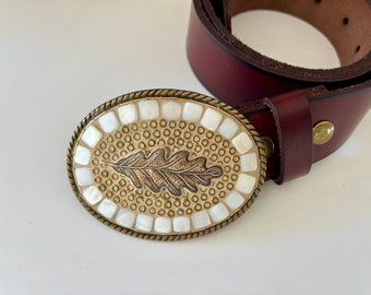 Oak leaf beaded buckle on leather belt strap for women, handmade mosaic brass art buckle with mother of pearl handcrafted by Camilla Klein