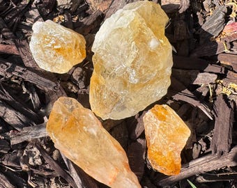 Raw Citrine Crystal: Natural Abundance Stone for Meditation & Decor