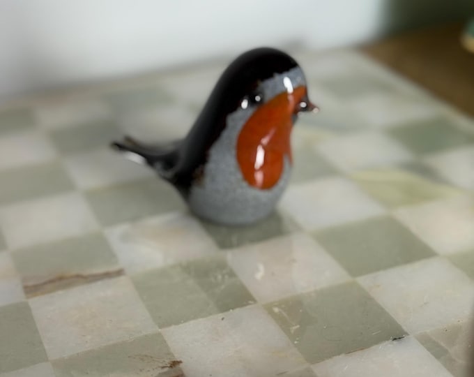 Langham Glass Robin – Signed Paul Miller – Handmade English Art Glass Bird
