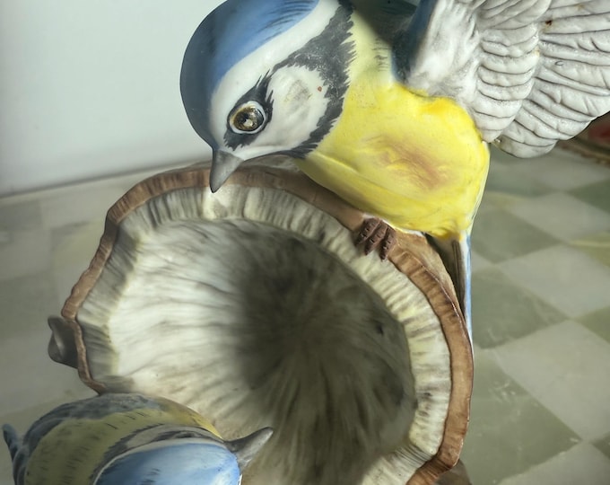 Vintage Maruri Bluetit Porcelain Figurine: Hand-Painted Chancery Collection