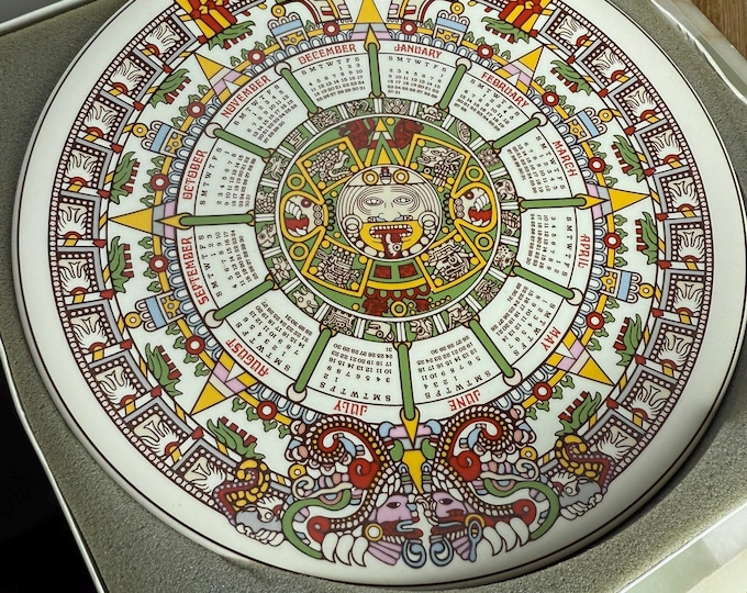 Vintage Wedgwood Tonatiuh 1977 Calendar Plate  Aztec Sun Stone Design Boxed