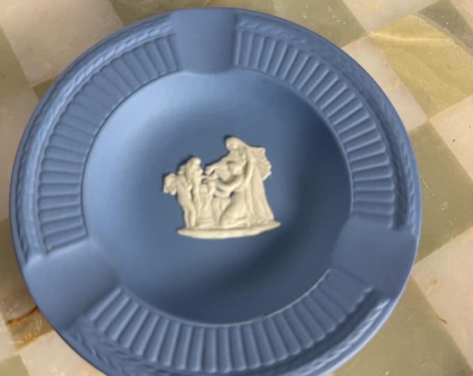 Vintage Wedgwood Blue Jasperware Ashtray – Classical Scene with Ribbed Border – 1970s Made in England