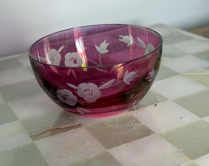 Cranberry Flash Etched Glass Bowl – Floral Cut Overlay, Bohemian Style Vintage Decor