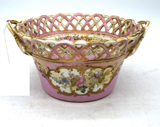 Antique Sèvres Porcelain Centerpiece (1753) – Hand-Painted & Gilt Rococo Dish