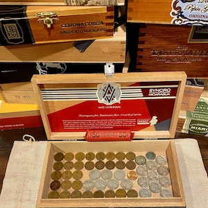 100 pcs Vintage US Coin Collection in a Cigar Box! Wheat Pennies, Indian Head Pennies, Buffalo Nickels & More!  Great Gift Idea