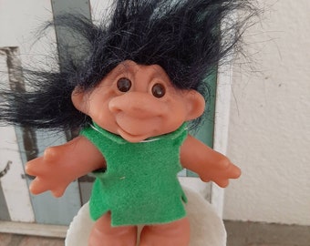 black treasure troll