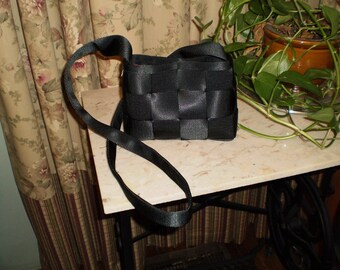 Black Purse w/Shoulder Strap