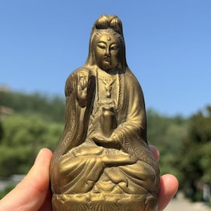 Copper Guan Yin Bodhisattva Statue Goddess of Compassion and Healing Meditating Sculpture Eastern Enlightenment  meditation yoga home decor