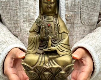 木彫りの観音菩薩像、瞑想、禅の装飾、無垢材のヒノキ彫刻、富の神