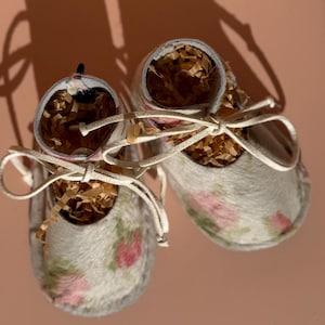 Chaussures bébé en cuir faites main | Chaussons pour bébés en cuir chevelu | Premier marcheur à semelle souple | Chaussures cadeau bébé fille | Chaussures bébé 6-9 H