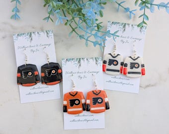 Pendientes inspirados en los Flyers, pendientes de Flyers, pendientes de arcilla, pendientes deportivos, pendientes deportivos de Filadelfia