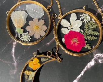 Custom Pressed Wildflower Frame: Botanical Glass Window Decor, Custom Floral Gifts