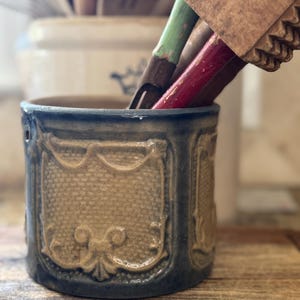 Antique Salt Glazed Stoneware Butter Crock with Draped Window Pattern, Late 1800s-Early 1900s