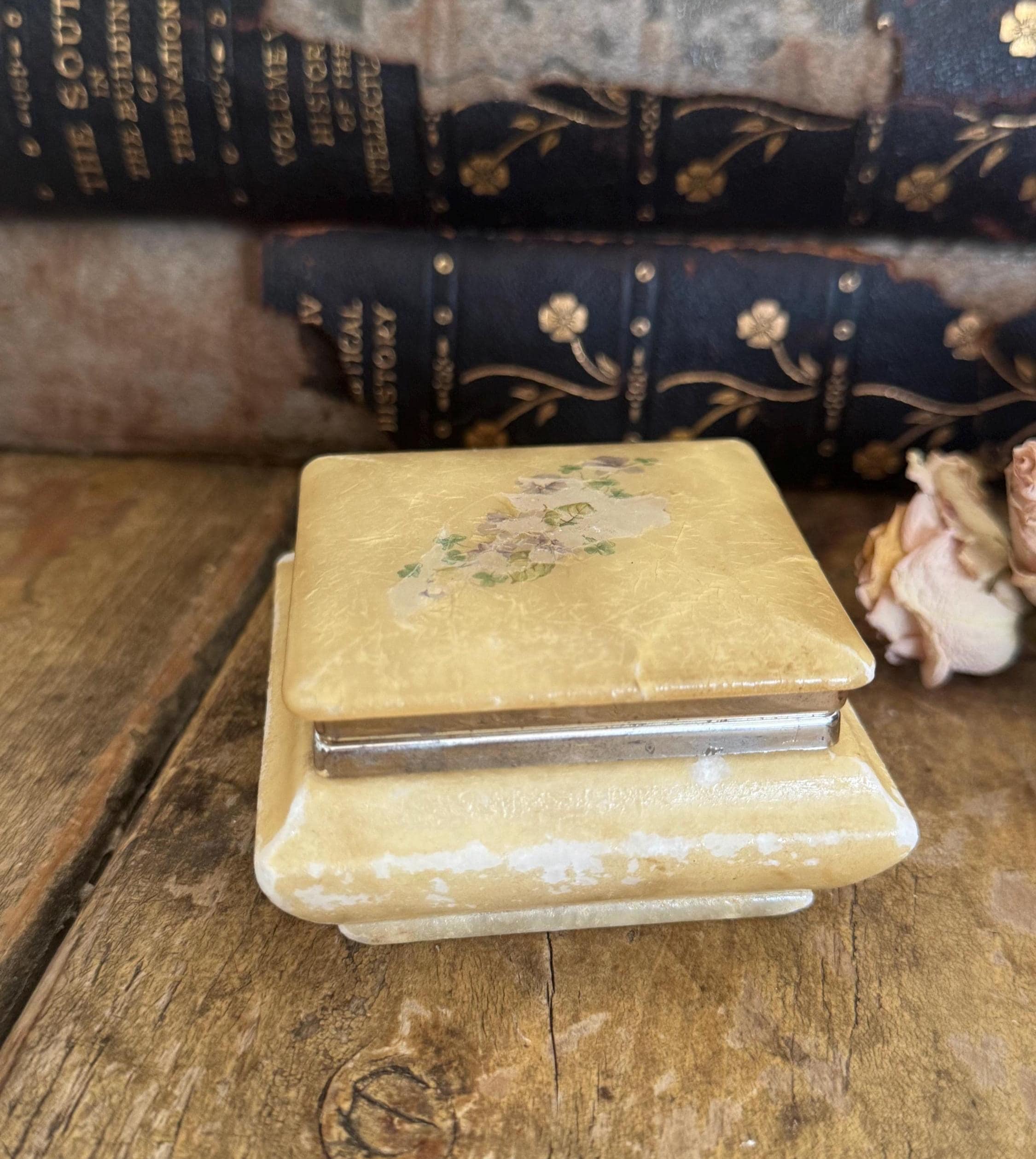 Alabaster Made Italy - Etsy