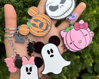 Halloween keychain / mickey halloween keychain / spooky keychain / custom halloween keychain / acrylic halloween keychain / halloween tags