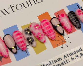 Bloom After Dark Press-on Nails