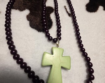 Vintage wood necklace with Cross