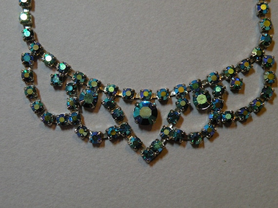 Vintage Emerald Iris Necklace - image 1