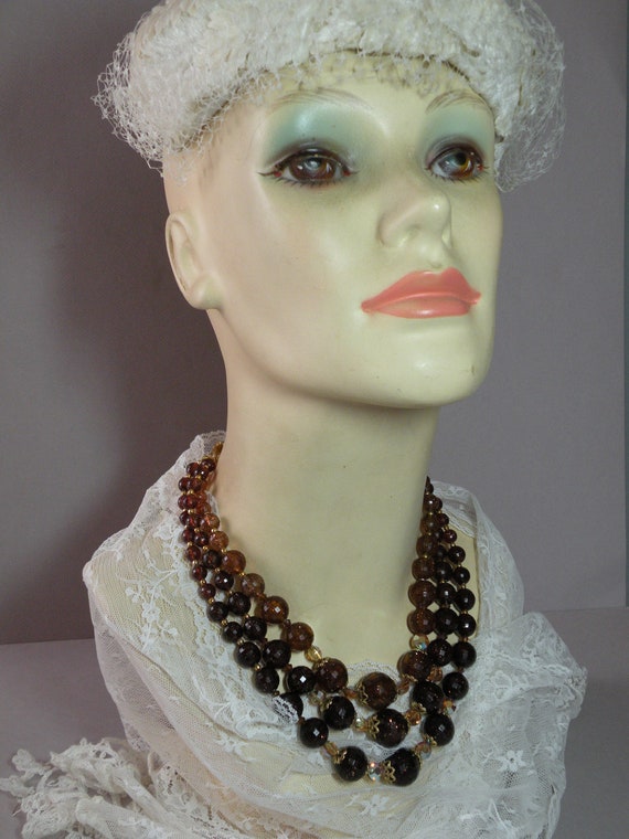 Vintage Amber Glitter Necklace - image 3