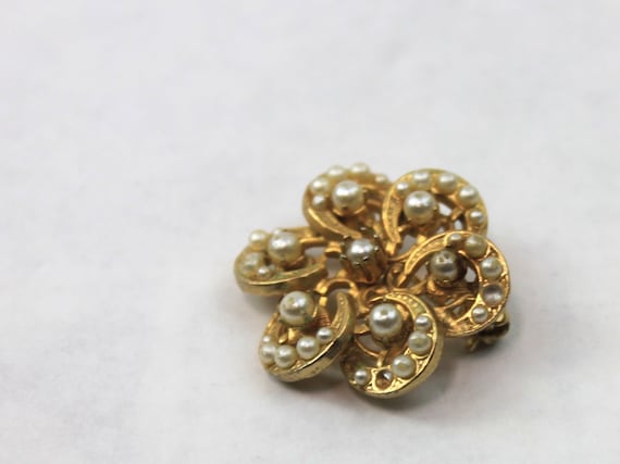 Stunning Seed Pearl Rosette Brooch Circle Antique Jewelry