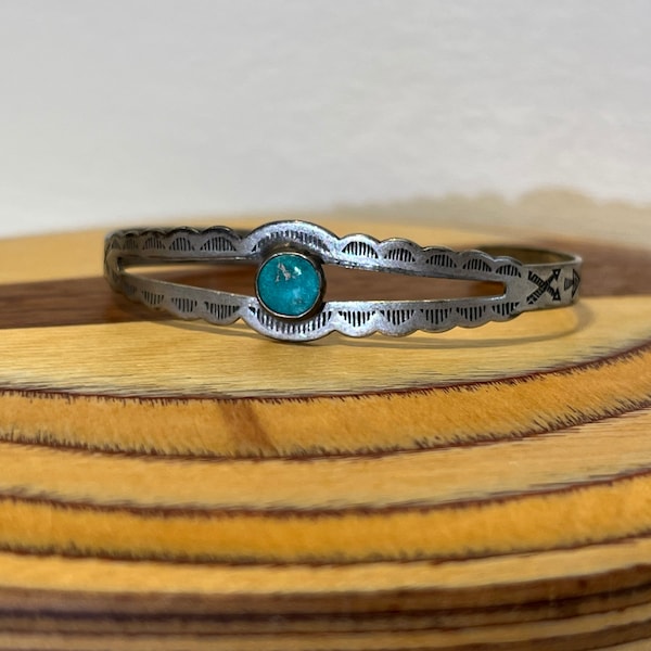 Native American Turquoise Childs Size Cuff Bracelet 1940s Fred Harvey Era