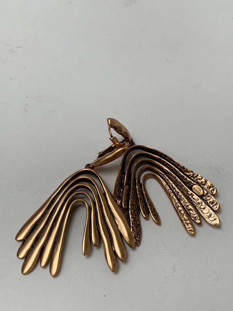Oscar de la Renta Runway Earrings Designer Chandelier Hooks