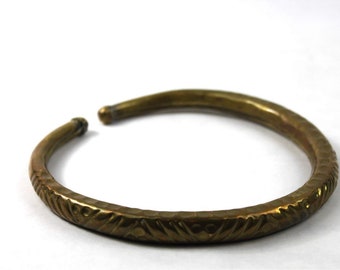 Vintage Egyptian Revival Hammered Brass Metal Choker Necklace