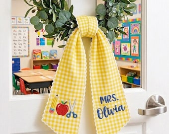 Personalized Teacher Door Gingham  Wreath Bow, Custom Name Wreath Sash, Back to School Gift for Teacher, Classroom Decor Ribbon