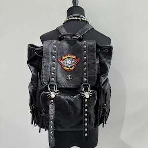 Y2k Unique sac à dos avec écusson gothique tendance noir cartable d'école unisexe quotidien sac à dos sac d'ordinateur portable chaîne en cuir sac à dos cadeau au choix sac unisexe