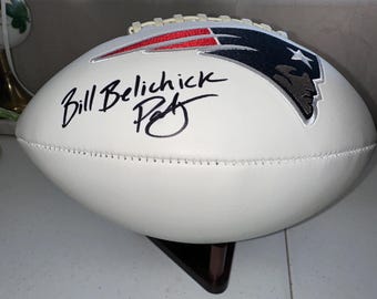 Coach Bill Belichick signed full-size New England Patriots autographed football w/COA - 806