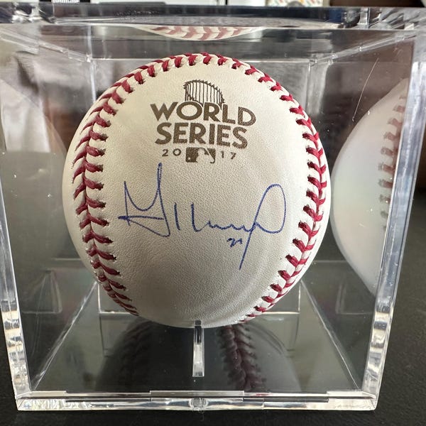 José Altuve firmó una pelota de béisbol autografiada por Rawlings de la Serie Mundial 2017 de los Houston Astros con certificado de autenticidad - 889