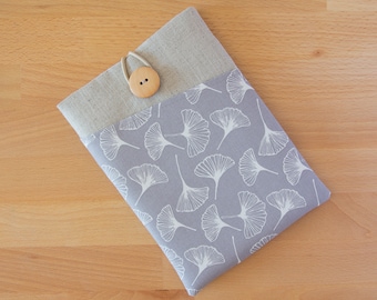 Floral E-Reader Sleeve: Padded Kindle/Kobo Case with Pocket