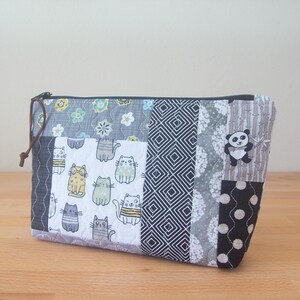 Trousse à accessoires, trousse à maquillage, trousse à maquillage, trousse de beauté, trousse à maquillage de voyage, trousse à fermeture éclair, trousse à maquillage matelassée, patchwork, pièce unique