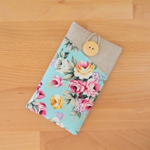 Floral Cotton Phone Sleeve: Padded Samsung Case with Pocket