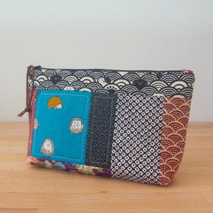 Trousse à accessoires, trousse à maquillage, trousse à maquillage, trousse de beauté, trousse à maquillage de voyage, trousse à fermeture éclair, trousse à maquillage matelassée, patchwork, pièce unique